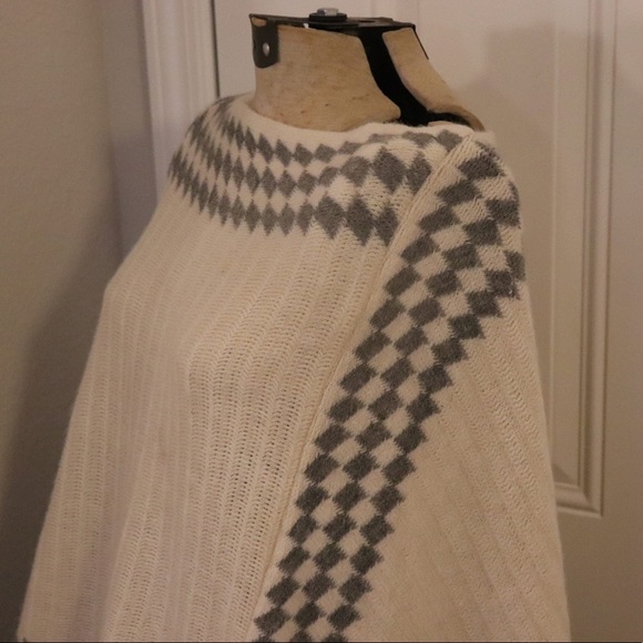 Karma Cream Gray Sweater Poncho Fringe Tassels Woven Diamond Pattern Trim - Picture 2 of 10